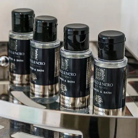 Bianco A Nero Mykonos Plintri