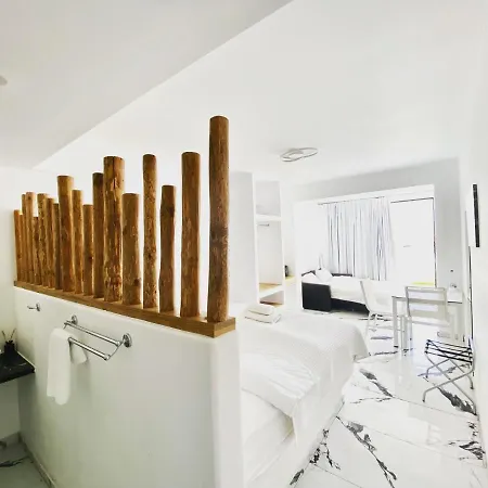 Bianco A Nero Mykonos Hotel