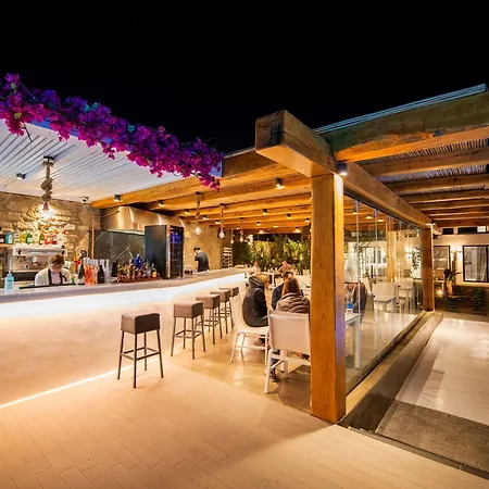 Bianco A Nero Mykonos Hotel Plintri