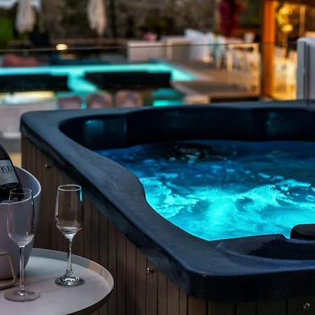 Hotel Bianco A Nero Mykonos 3*