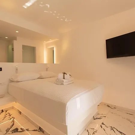 Hotel Bianco A Nero Mykonos Plintri