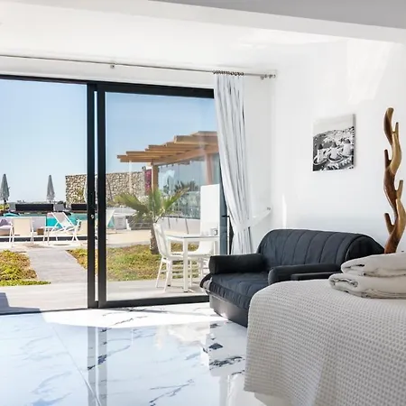Bianco A Nero Mykonos 3*