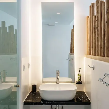 Bianco A Nero Mykonos 3*