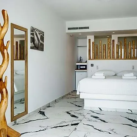 Bianco A Nero Mykonos ホテル