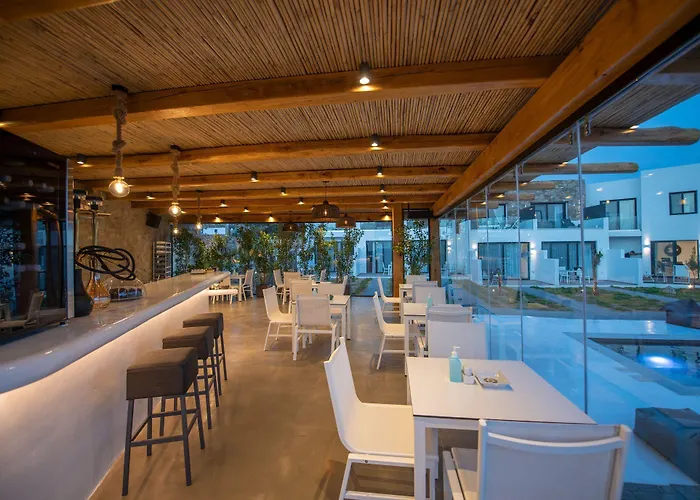 Bianco A Nero Mykonos 酒店 Plintri