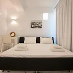 Bianco A Nero Mykonos Hotel Plintri